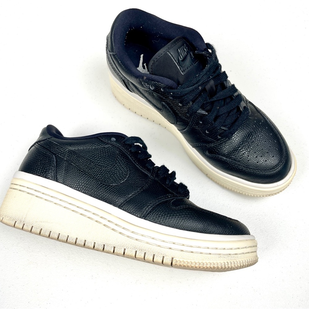 Nike Air Jordan 1 Low Lifted Platform Sneakers Womens 6 Black Premium‎ Leather